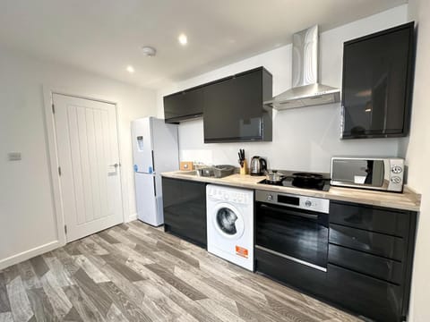 The Railway Apartments By Blue Skies Stays Apartment in Darlington