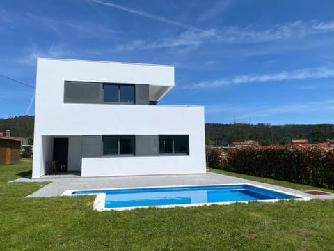 Garden, Swimming pool