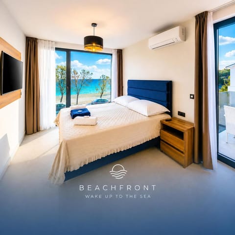 TV and multimedia, Bedroom, Sea view, air conditioner