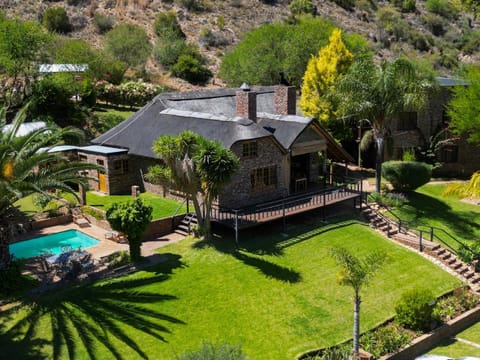 Property building, Lobby or reception, Garden view, Mountain view, Swimming pool