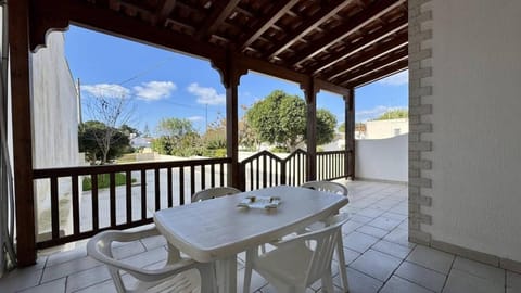 Patio, Day