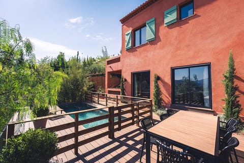 Patio, Balcony/Terrace, Swimming pool