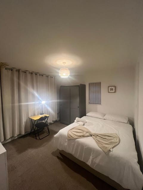 Golden House Vacation rental in Waterbeach