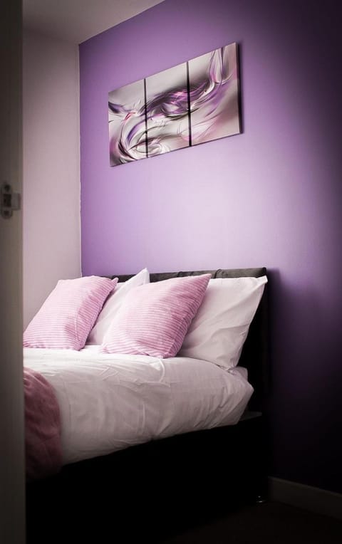 Spacious Modern Townhouse Apartment in Birmingham