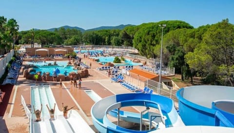 Aqua park, Swimming pool