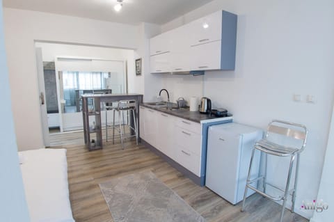 Coffee/tea facilities, Dining area, toaster