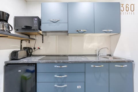 Sliema 1BR Gem, Prime Location & Balcony Views by 360 Estates Apartment in Sliema