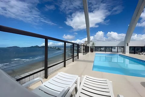 Balcony/Terrace, Sea view, Swimming pool