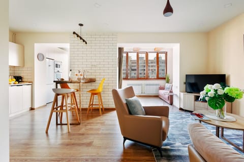Living room, Seating area, Dining area