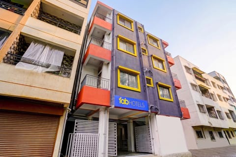 Property building, Facade/entrance