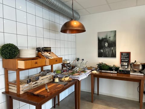 Breakfast, Buffet breakfast