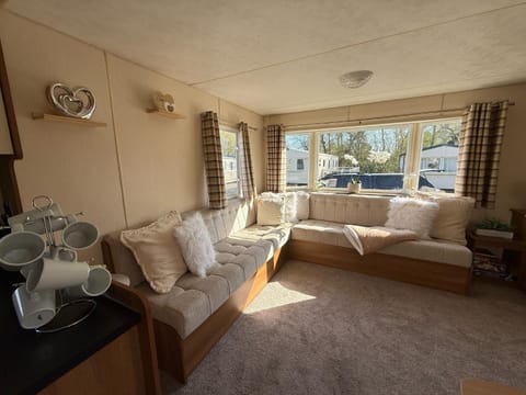 Wildflower Meadow House in Tattershall