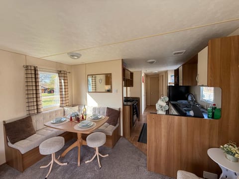 Wildflower Meadow House in Tattershall