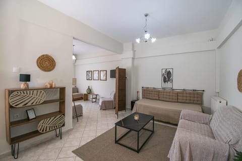 TV and multimedia, Living room, Photo of the whole room, Seating area