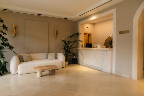 Facade/entrance, Lobby or reception