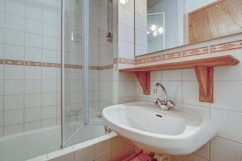 Large 8 Bedroom Chalet in Essert Romand Apartment in Haute-Savoie