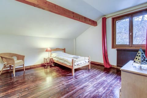 Large 8 Bedroom Chalet in Essert Romand Apartment in Haute-Savoie