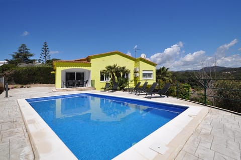Property building, Natural landscape, Pool view, sunbed