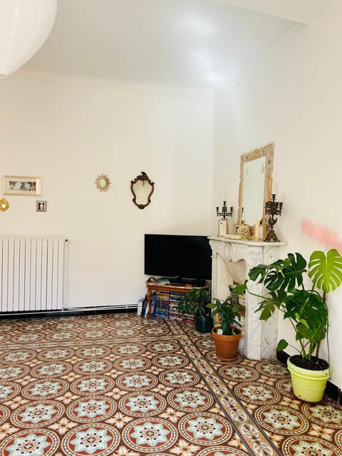 Communal lounge/ TV room, TV and multimedia