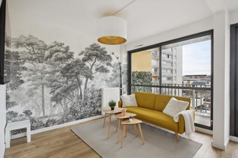 Communal lounge/ TV room, Balcony/Terrace, Living room