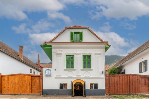 Property building, Day, Landmark view
