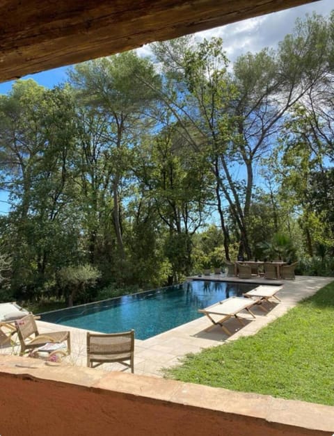 Belle maison atypique Villa in Roquefort-les-Pins