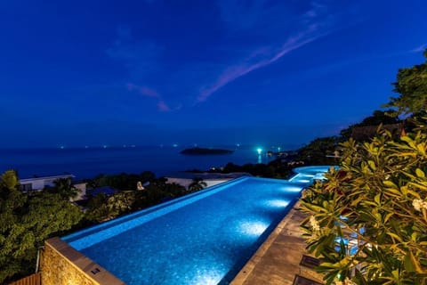 Night, Natural landscape, Pool view, Sea view, Swimming pool