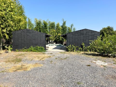 Property building, Day