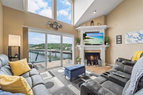 CEDAR HEIGHTS 298 House in Ozark Mountains