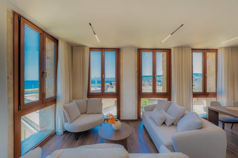 Living room, Sea view