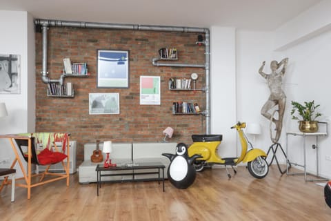 Communal lounge/ TV room, Living room