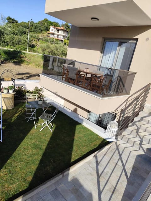 Property building, Patio, Spring, Day, View (from property/room), Balcony/Terrace, Garden view