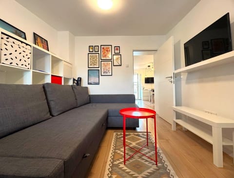TV and multimedia, Seating area