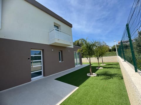 Facade/entrance, Garden, Garden view