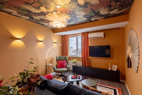 Property building, TV and multimedia, Living room, Seating area