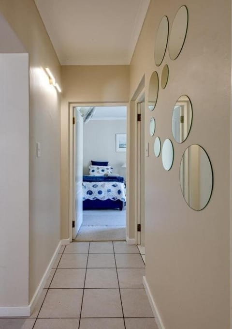 Whale - a - While Apartment in Hermanus