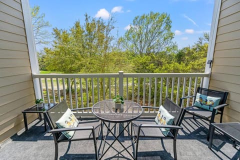 Barefoot Retreat - Pools, Golf, Guest Concierge! Apartment in North Myrtle Beach