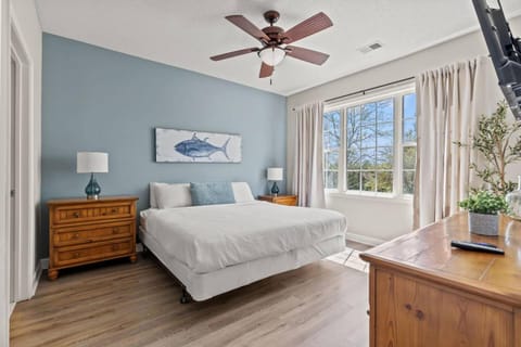 Barefoot Retreat - Pools, Golf, Guest Concierge! Apartment in North Myrtle Beach
