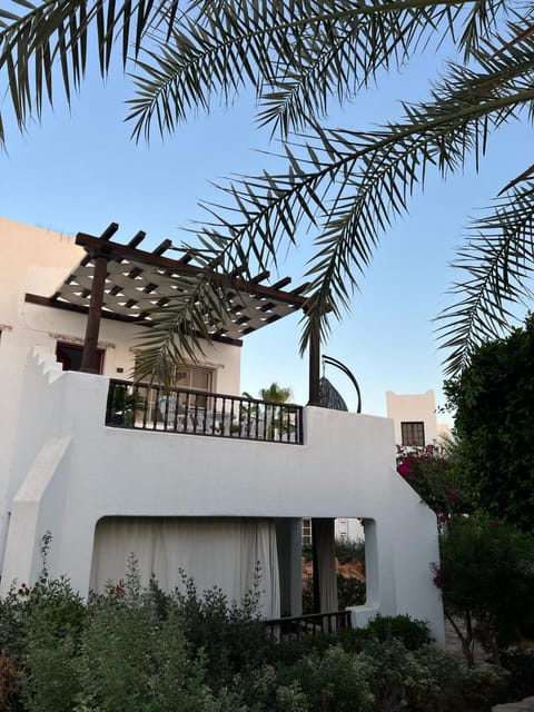 Property building, Balcony/Terrace