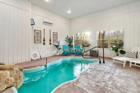 Seating area, Pool view, Swimming pool