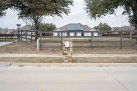 Property building, Facade/entrance, Natural landscape