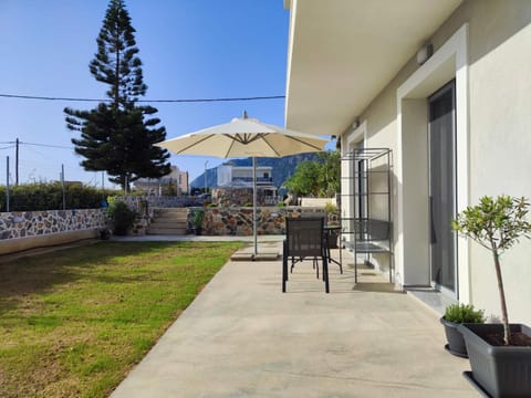 Property building, Spring, Day, Garden, Garden, Garden view