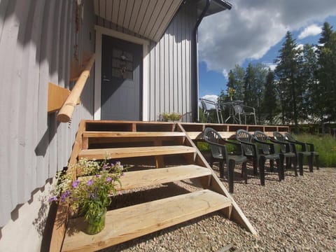 Property building, Patio, Balcony/Terrace