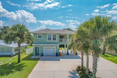 New! Iguana Palms - Private beach - Pet Freindly! House in Laguna Beach