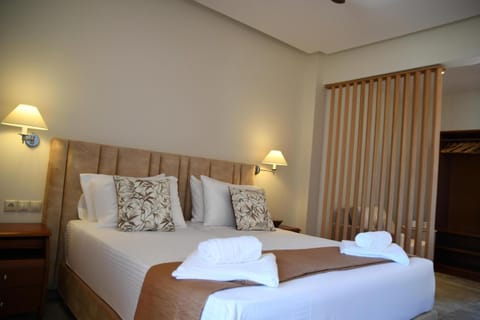 MarieChristine Suites Apartment hotel in Moraitika