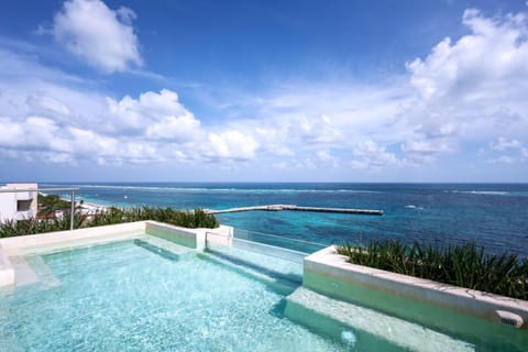 Sea view, Sea view, Street view, Street view, Swimming pool