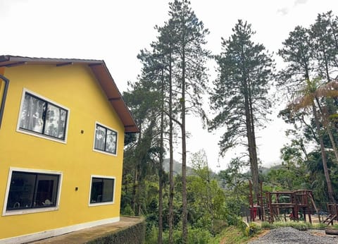 Serra Nevada House House in Nova Friburgo