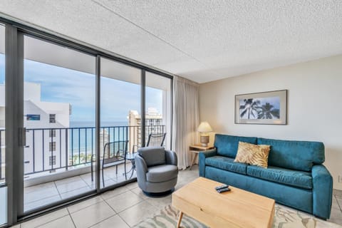 Natural landscape, View (from property/room), Living room, Seating area, Sea view