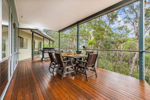 BBQ facilities, Balcony/Terrace, Dining area, Garden view