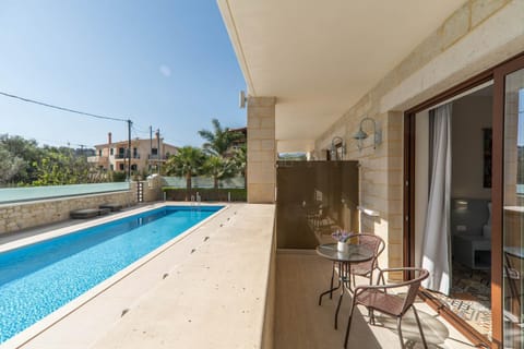 Balcony/Terrace, Pool view